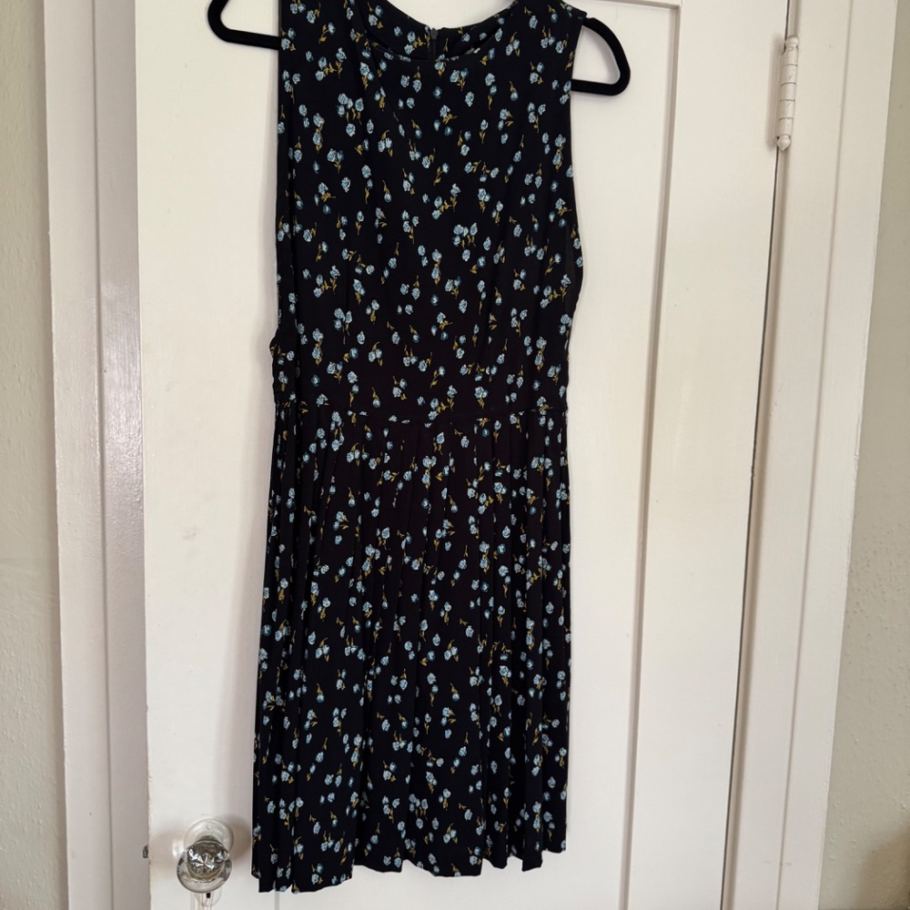 CHRISTY DAWN /Pleated Black Dress with Flower print /Size Small
